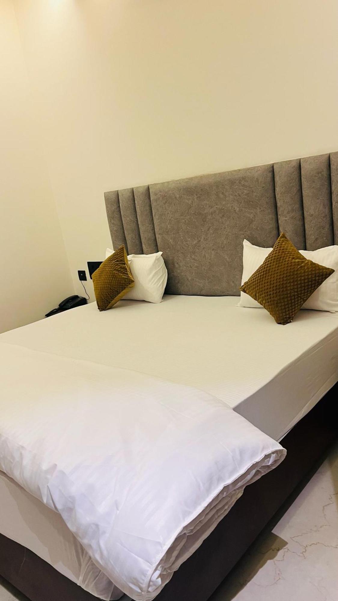 Hotel Revanta Bhīlwāra Zewnętrze zdjęcie